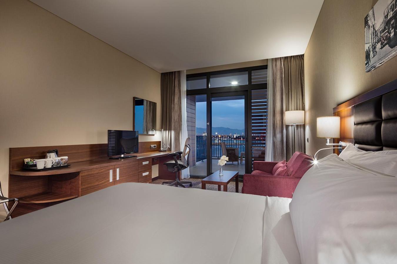 Hilton Garden Bayrakli Hotel İzmir